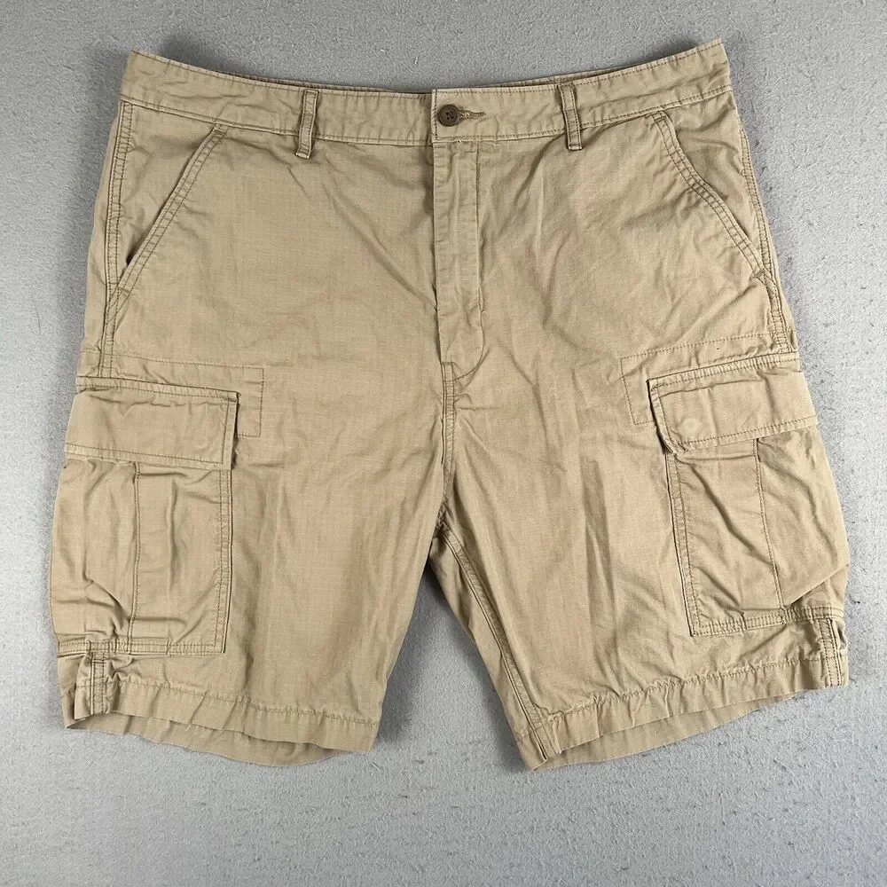 Levis Rip Stop Cotton Beige Cargo Shorts 9” Inseam Mens Size 38‎